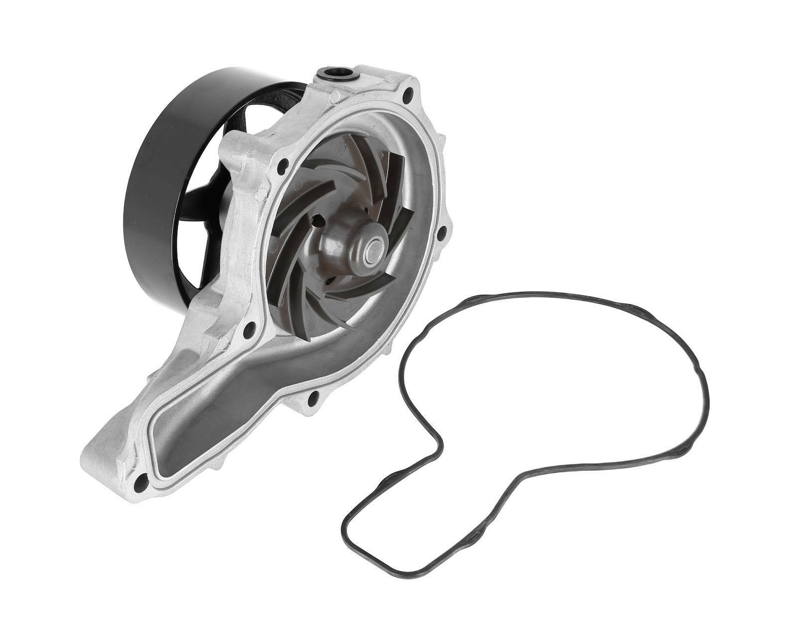 Water pump DT Spare Parts 2.15681 Water pump