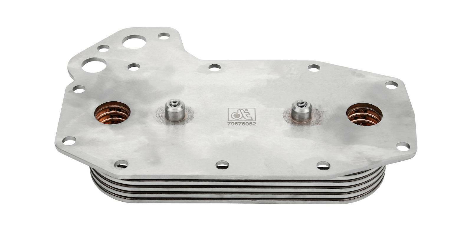 Oil cooler DT Spare Parts 4.61889