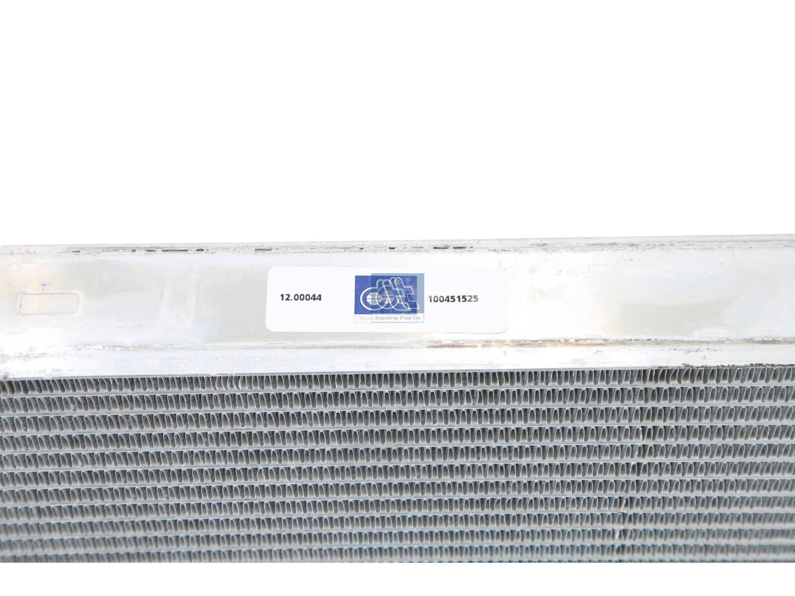 Radiator | DT Spare Parts 12.00044