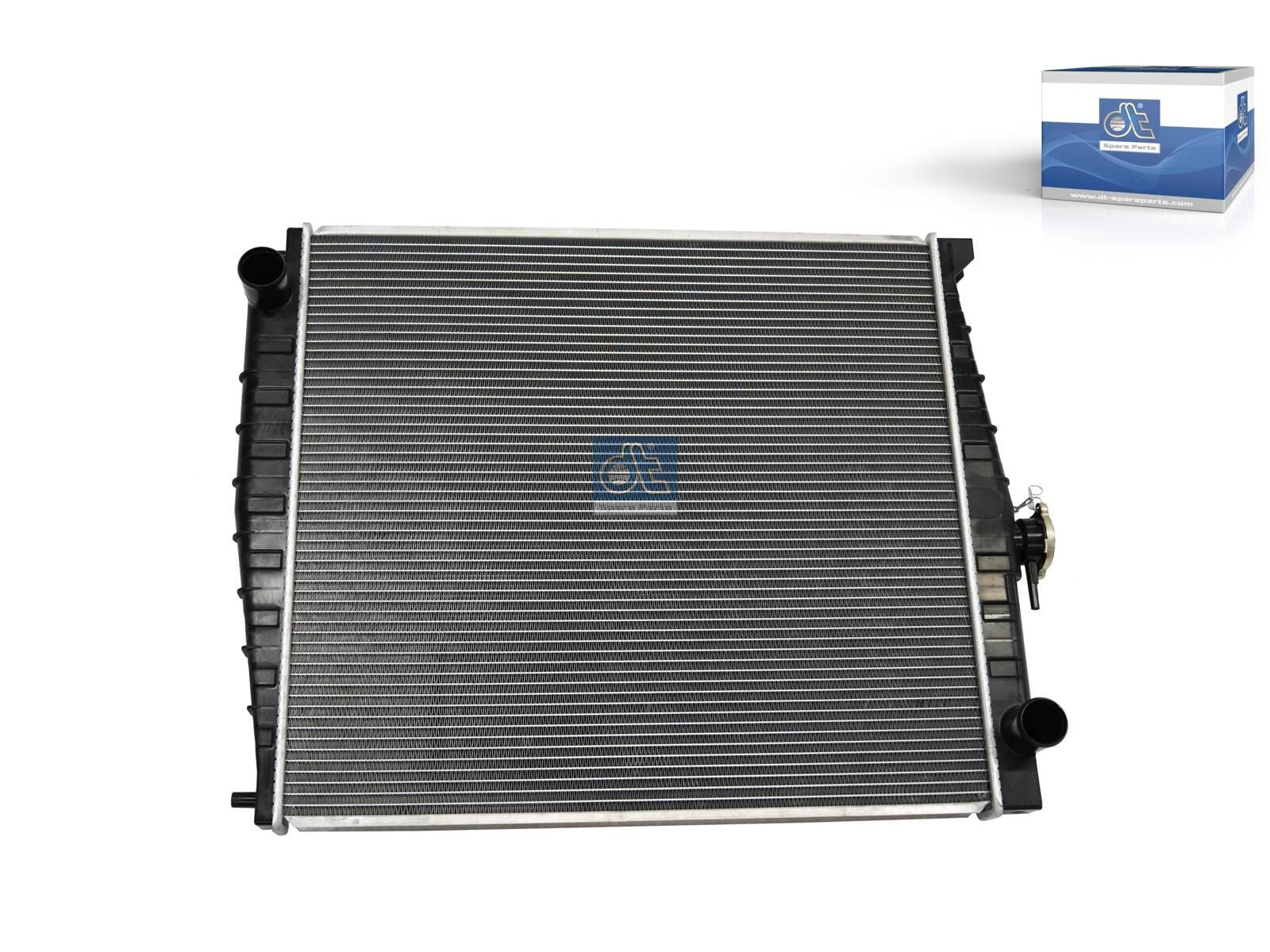Radiator | DT Spare Parts 17.00033