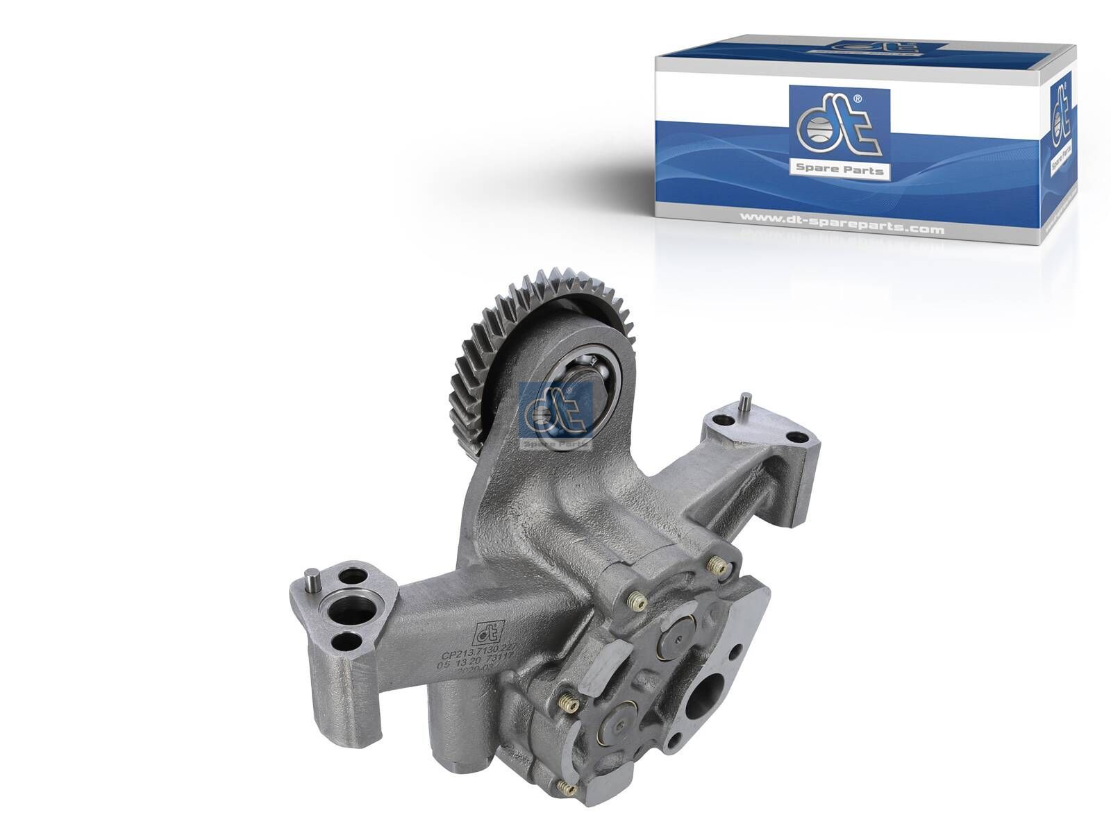 Oil pump | DT Spare Parts 1.10227