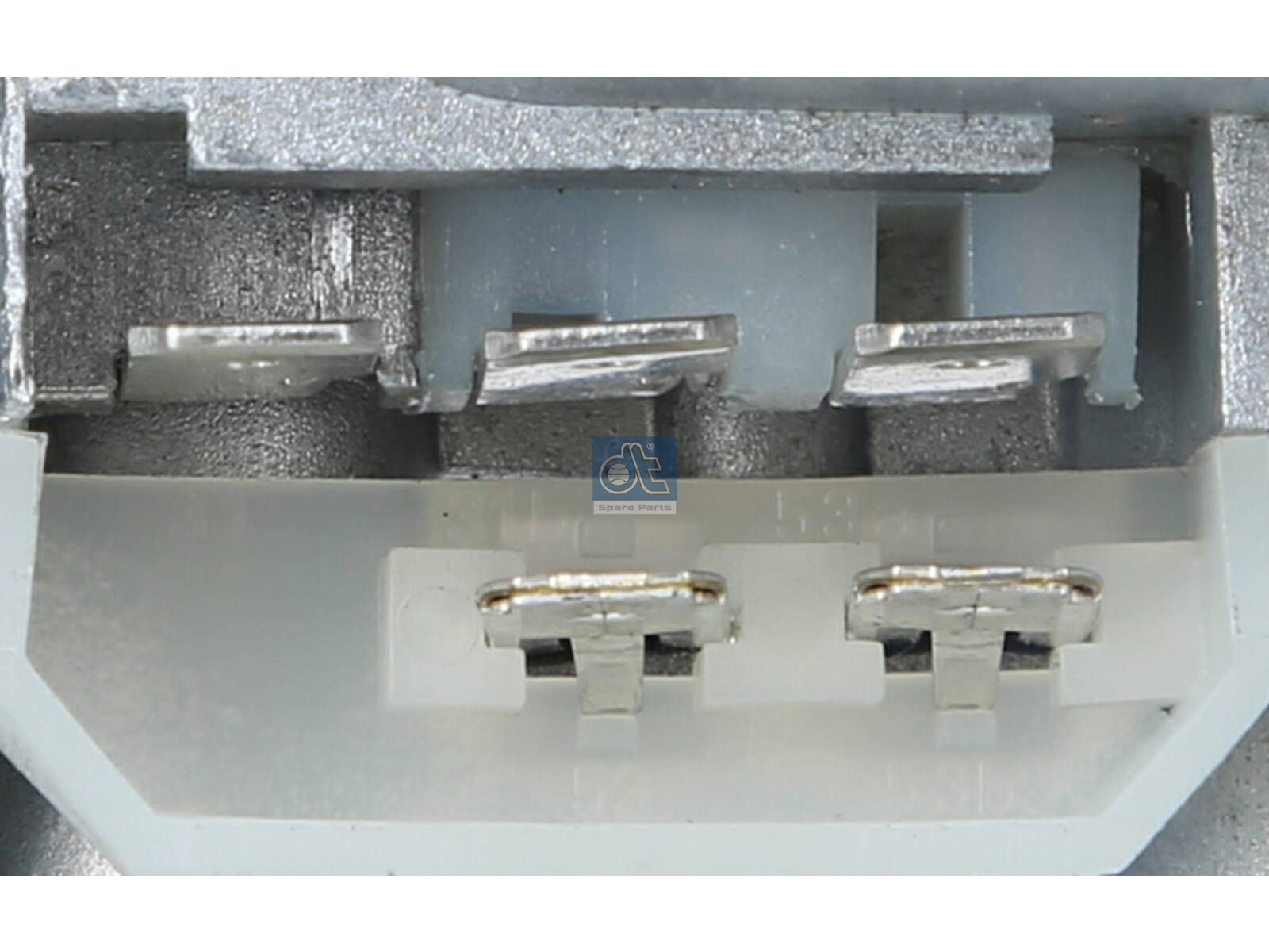 Wiper motor | DT Spare Parts 1.22353
