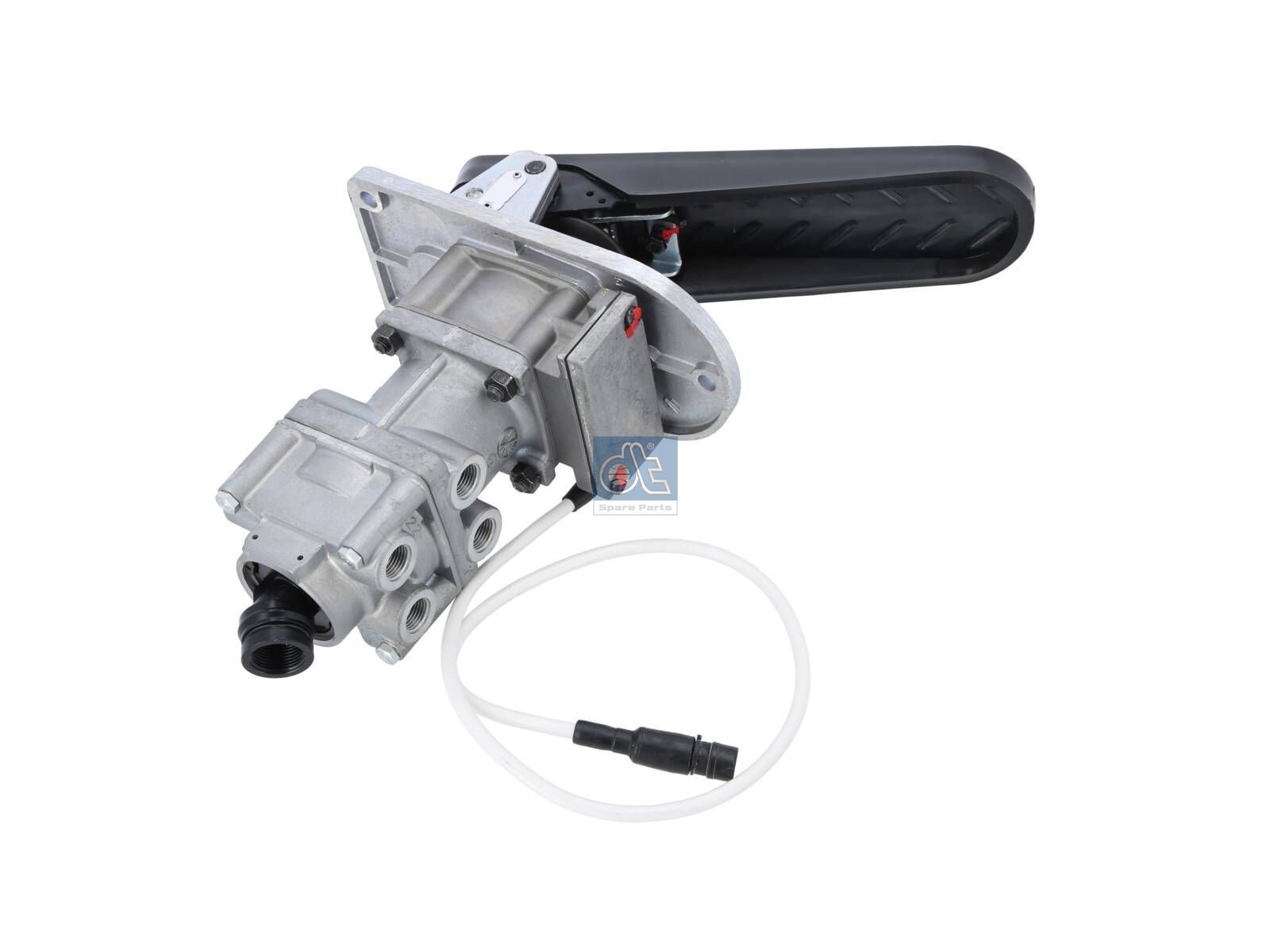 Foot brake valve | DT Spare Parts 3.72068