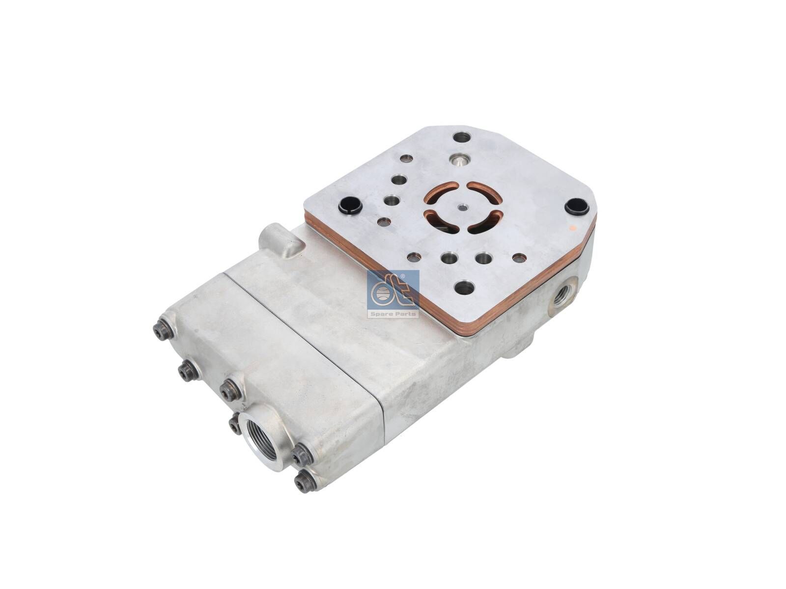 Cylinder head | DT Spare Parts 4.64718