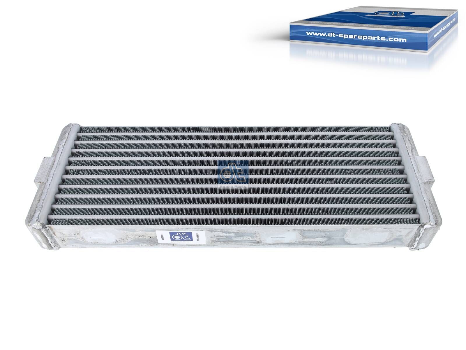Oil cooler | DT Spare Parts 4.65999