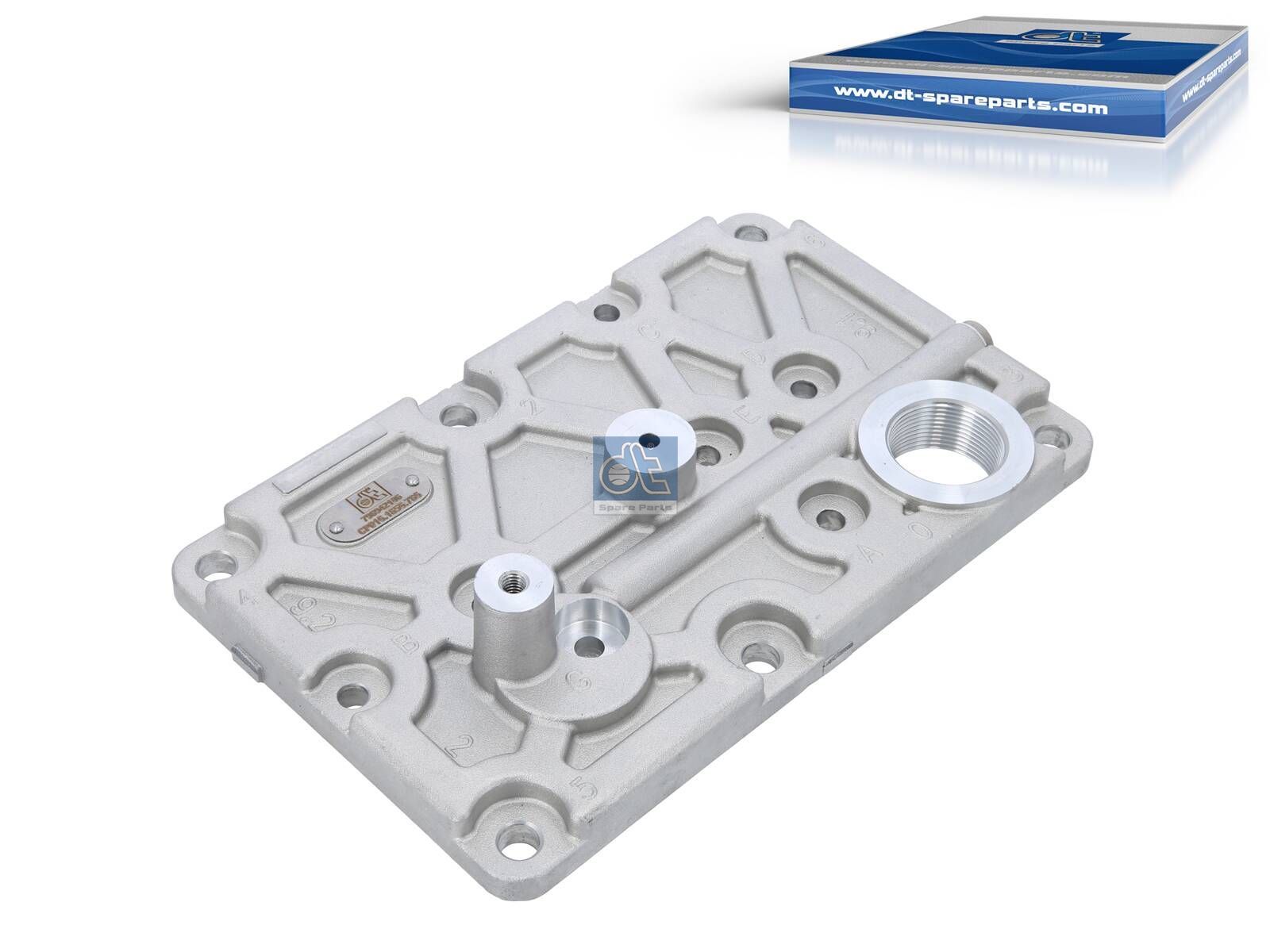 Cylinder head | DT Spare Parts 4.68786