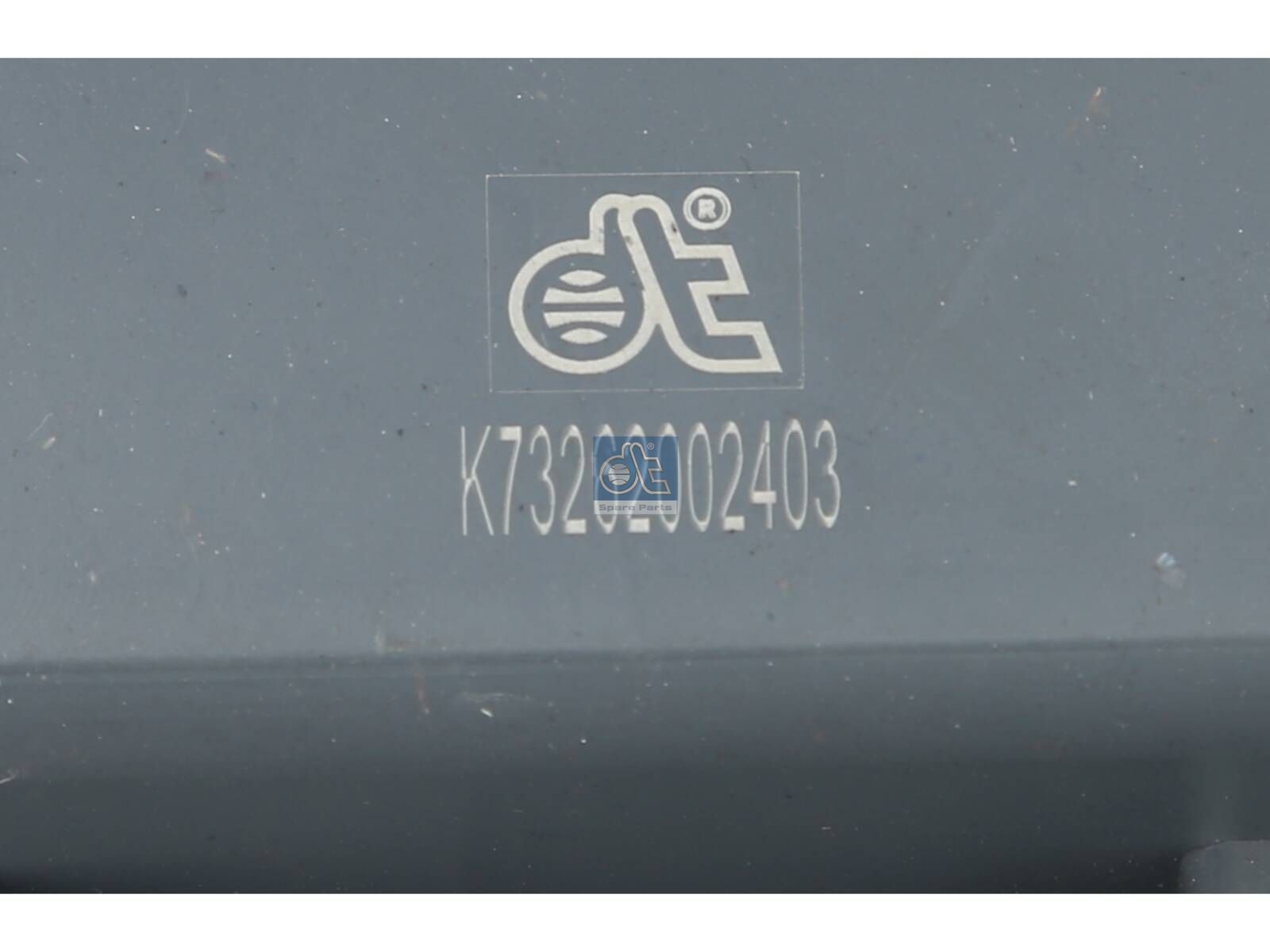 Dirt deflector | DT Spare Parts 4.69924