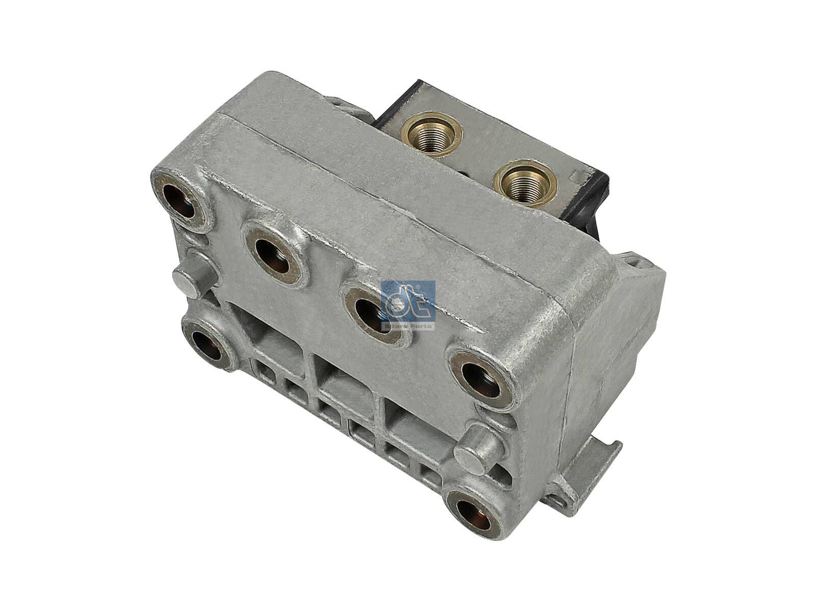 Engine mounting | DT Spare Parts 4.81579