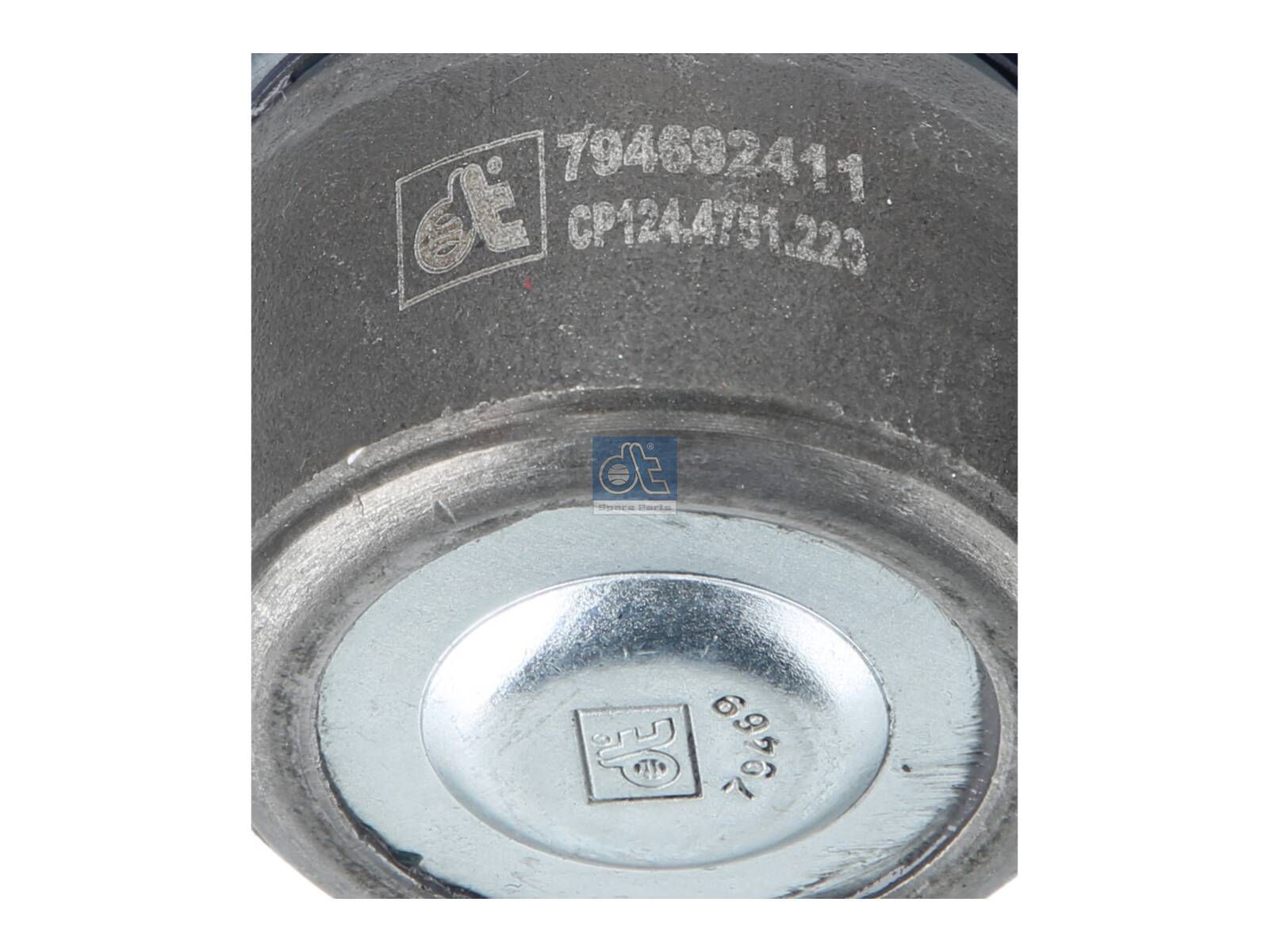 Ball joint | DT Spare Parts 5.55223