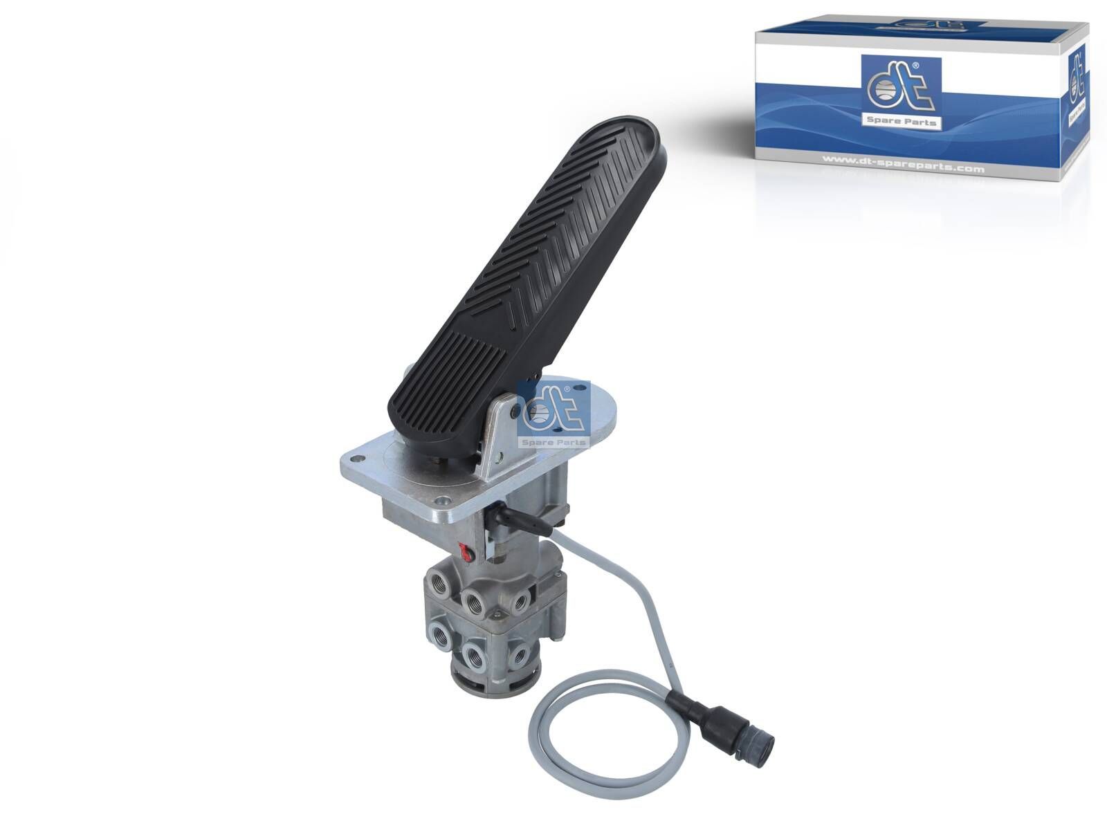 Foot brake valve | DT Spare Parts 7.16105
