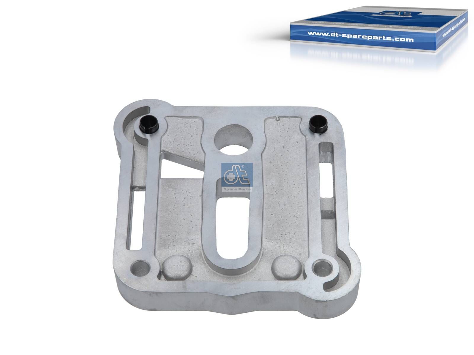 Cylinder head | DT Spare Parts 7.95074